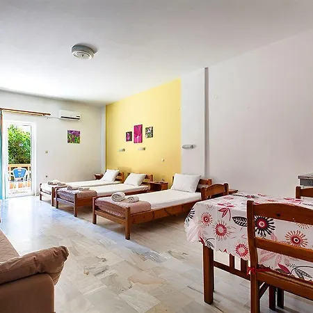 Revekka Apartment *