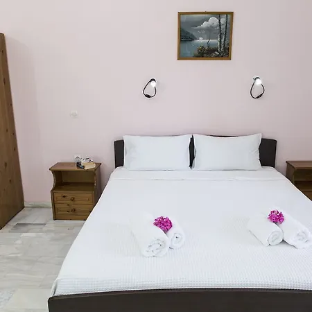 Revekka Apartment
